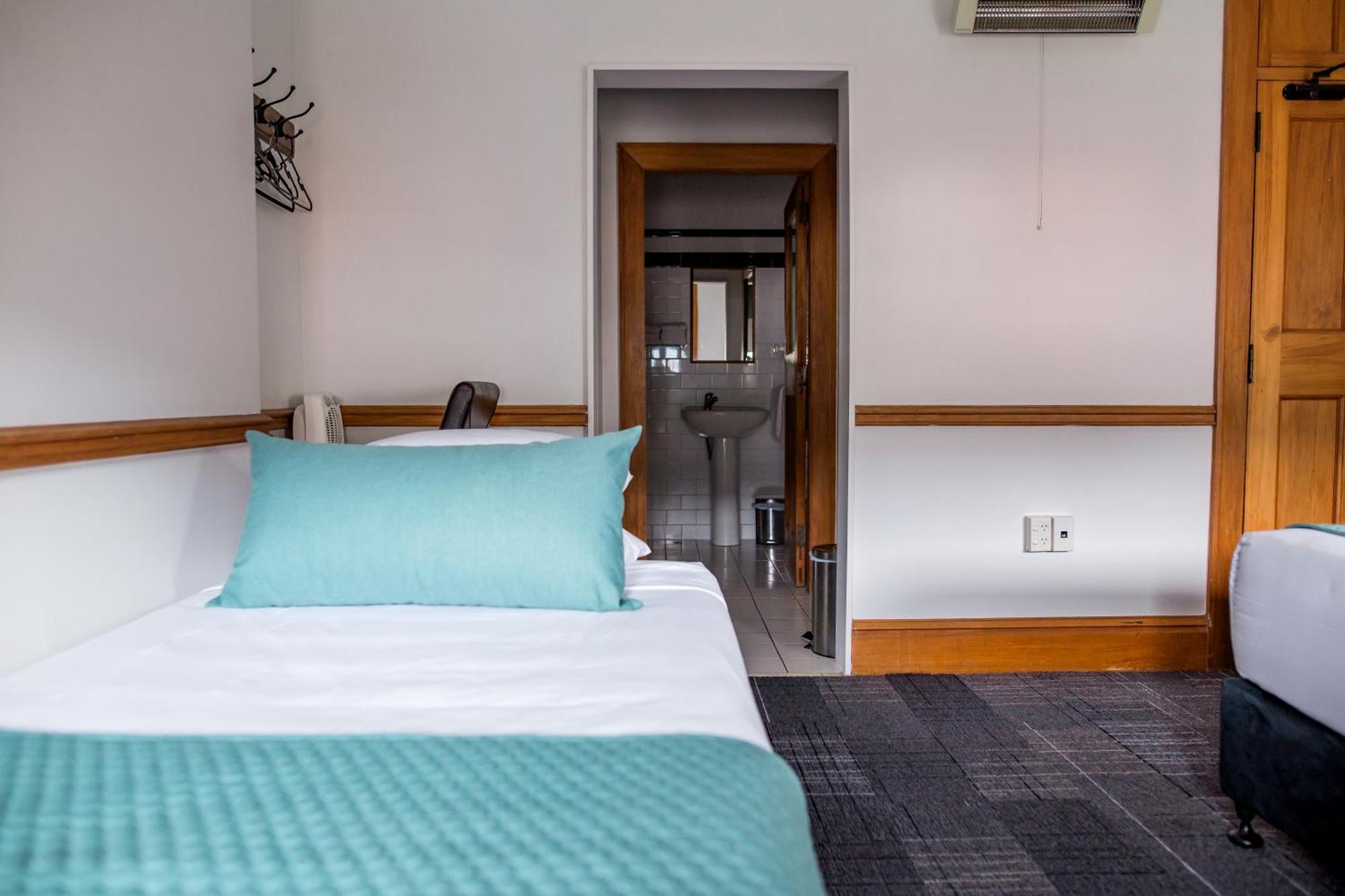 The Cambridge Hotel & Backpackers Wellington Esterno foto
