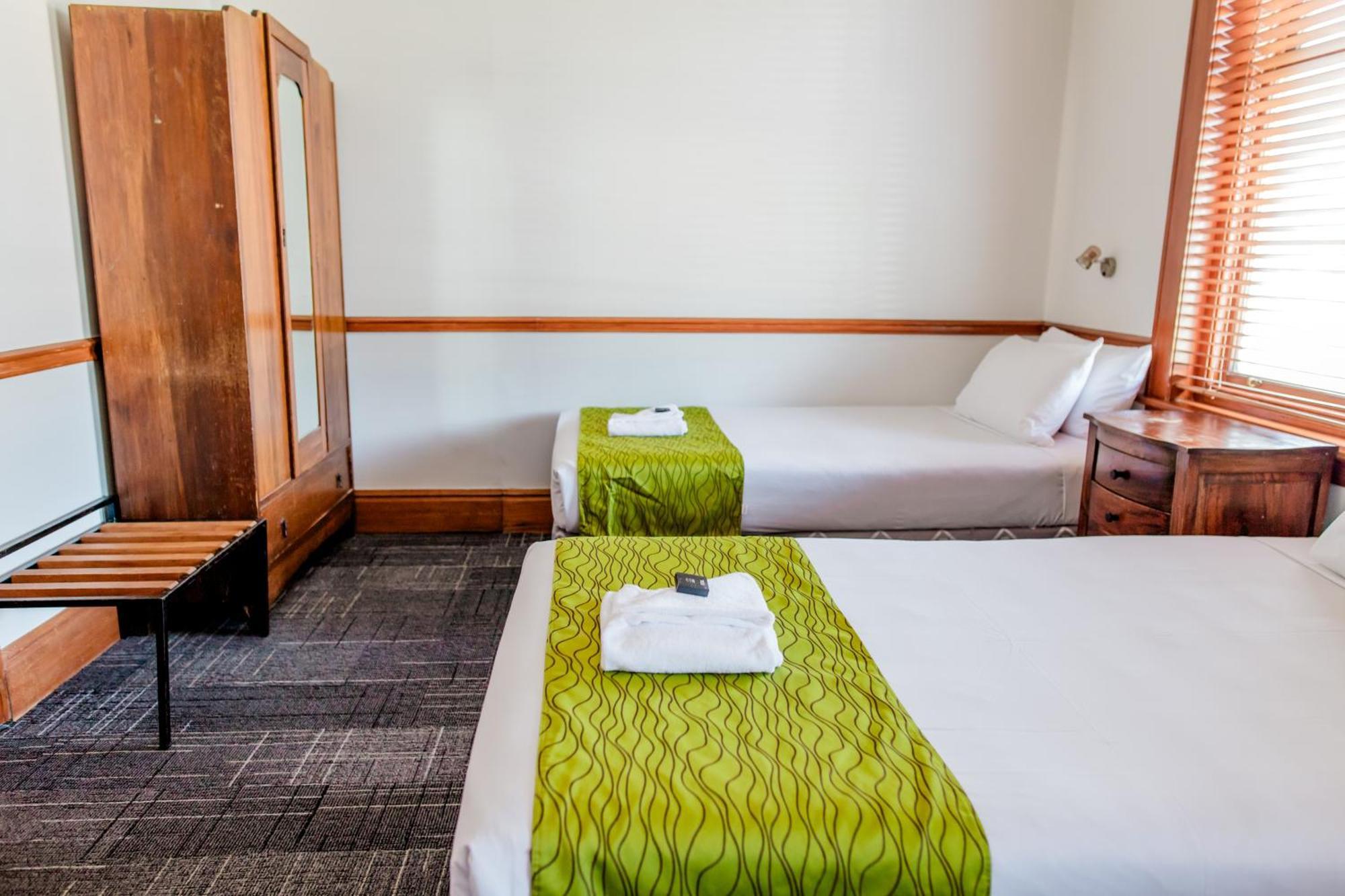 The Cambridge Hotel & Backpackers Wellington Esterno foto