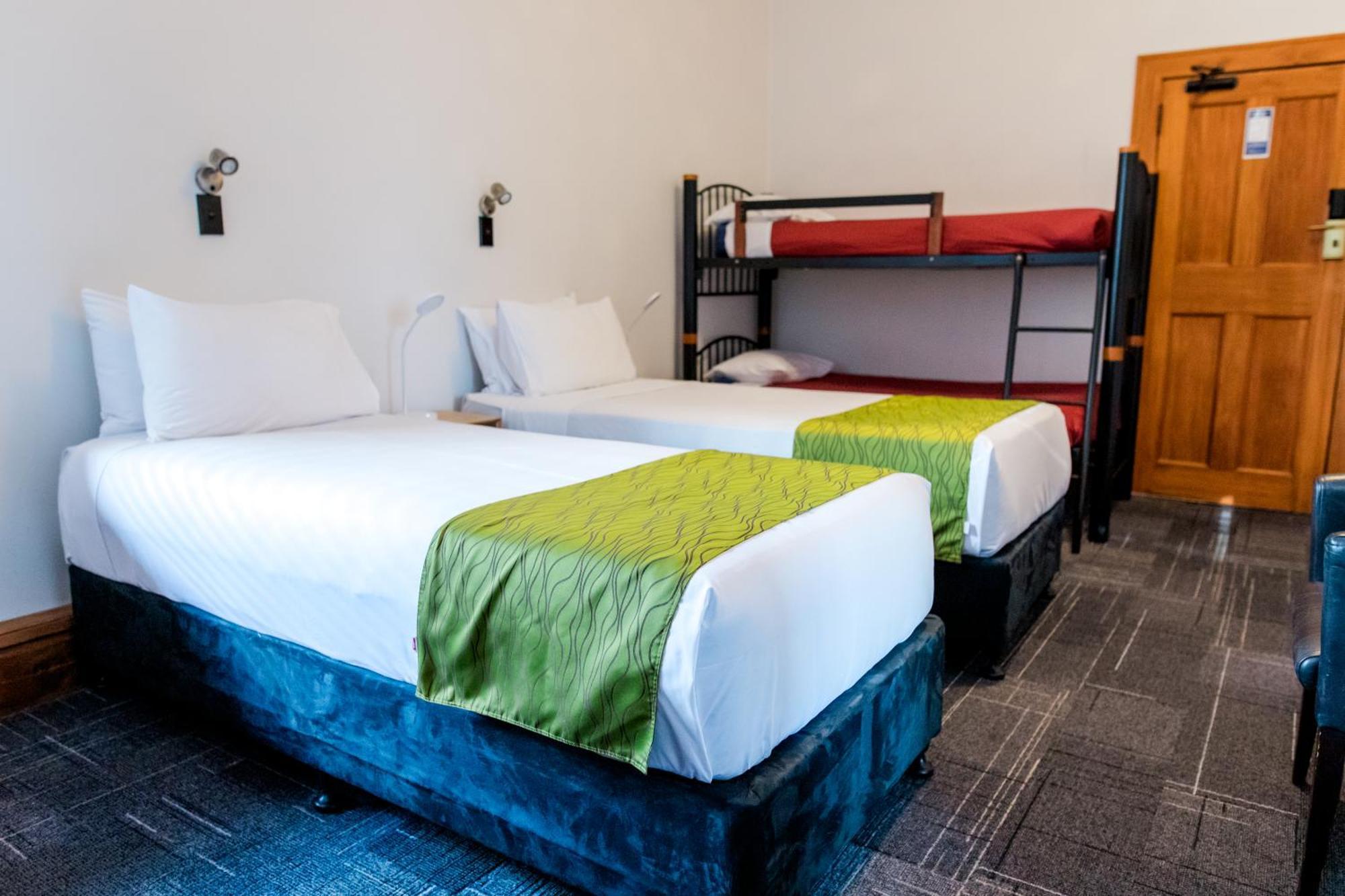 The Cambridge Hotel & Backpackers Wellington Esterno foto