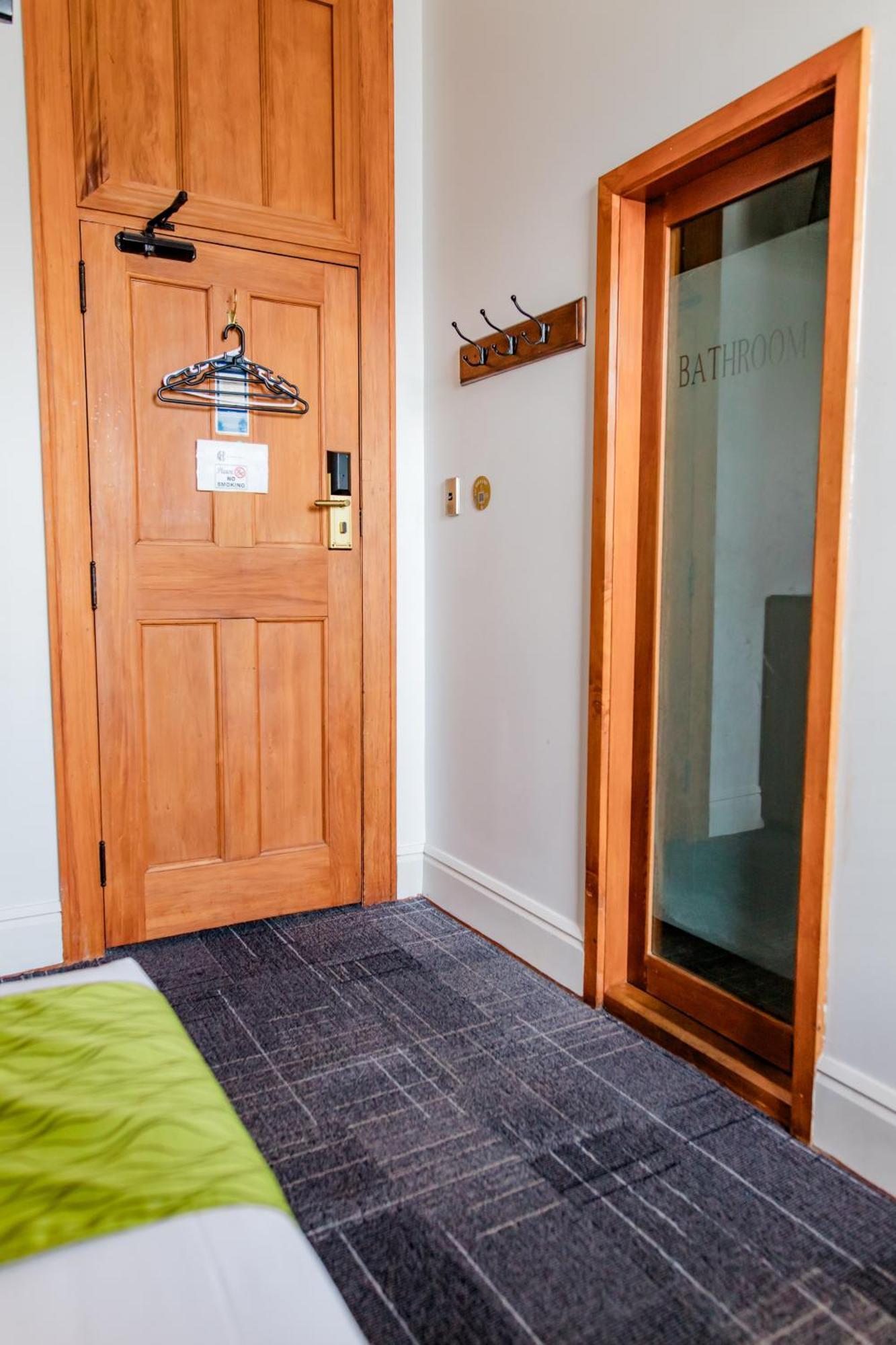 The Cambridge Hotel & Backpackers Wellington Esterno foto